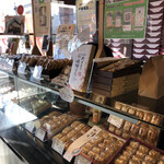 味噌まんじゅう新井屋　 - ショーケース