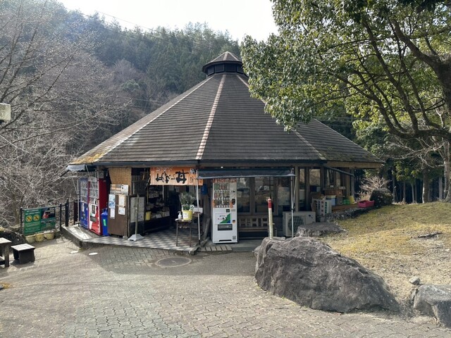 『道の駅熊野古道中辺路』古道を歩く人とドライバーの両者の休憩の地として利用されている道の駅。 どこへ行こう道の駅素敵な旅がまってます!
