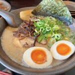 とんこつラーメン 一兆 - 