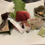 旬 あじさい - 刺し盛りは鮪、海鼠、鮑、しめ鯖、蛸、他
