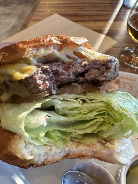 Island Burgers 市ヶ谷店>