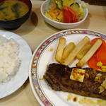 洋食の店　ぺいざん - ぺいざん（サーロインステーキ・980円）