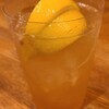 LEMON STAND HIROSHIMA - お酒①スーパー・レモンサワー【桜尾ジンベース】(税込1,600円)
                そこまで檸檬！って感じでもなく桜尾ジンの味わいがしますね
                クラフトコーラ(伊良コーラ、東京)を使い、ちょっと個性的な仕上がり