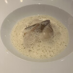 フランス料理 タンモア - 北寄貝のミキュイ、レモングラスと貝のジュ