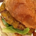 Burger 5 - 峰屋さんのバーガーファイブ仕様のオリジナルバンズ