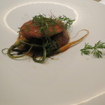 フロリレージュ - フォアグラのソテー  ラム酒クリーム、レーズン、姫人参と1