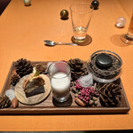 モノリス - ❶アミューズ