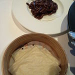 中国料理 「王朝」 - 牛肉細切りの味噌炒めクレープ包み