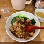 南海飯店 - 魯肉丼①