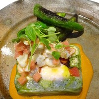Lien - Cコース：前菜①（オマール海老と旬の野菜のゼリー寄せ オマールのジュのソース）