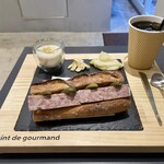 h Saint de gourmand - パテドカンパーニュ 菊芋のスープ ナッツのバター マッシュポテト＆アイス・コーヒー