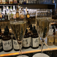 R1 TOKYO Bar&Restaurant - 
