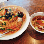 中国料理 華明閣 - 中華風カツ丼750円。良い感じ