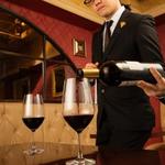 鳥星 - 専属ソムリエによるワインのセレクト。焼き鳥との相性は◎