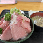 みなと市場 小松鮪専門店 - 