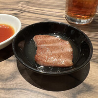 焼肉 ジャンボ はなれ - タン焼き上がり