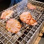 Shinnihon Yakiniku Tou - 