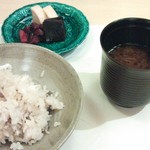 赤坂 詠月 - 香物と鯛飯とお味噌汁