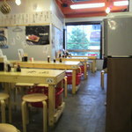 タカマル鮮魚店  - 2F飲食店の店内