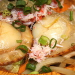 タカマル鮮魚店  - 帆立アップ　デカクて美味しいです！