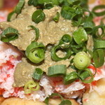 タカマル鮮魚店  - かに味噌とかに身 アップ　帆立に乗せて最高！酒も旨い！