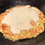 Okonomiyaki Hompo - チーズは鉄板で蓋をしてトロンと♬