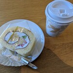 Marugurito - ロールケーキとコーヒー
