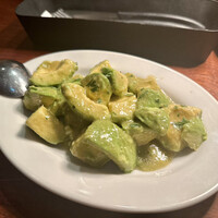 カルネジーオ イースト - 