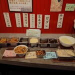 肉めし神丼  - 2022年8月 セルフコーナー