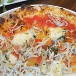 ピッツェリア クレス - しらすピッツア