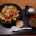 肉めし神丼  - 2022年8月　スタミナ丼　並（旨辛）　1050円
