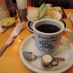 コメダ珈琲店 - ブレンドとサラダ