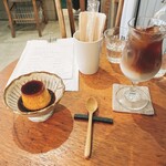 咖喱時々珈琲 ナミヒラ - プリン と アイスカフェオレ