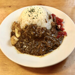 ステーキレストラン ONE - 料理写真:牛すじ・ハラミ　ハンバーグカレー