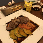 KITCHEN RYU - 豚肩ロースの赤ワイン煮込み　1,900円（税込）
