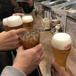 海鮮立呑 牡蠣スタンド - 皆で、乾杯！