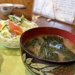 Teishi Yokuya - みそ汁＆サラダ