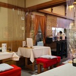 プチ平家 - 席数はカウンター3席、テーブル4席×8卓、小上がり座敷4席×2卓で総席数43席
もう少しクリンリネスを徹底して欲しいかな
