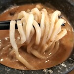 下品なぐらいダシのうまいラーメン屋 - 