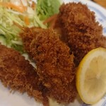 チロル - 牡蠣フライ(季節限定)