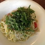 PASTAVOLA - 大葉とシラスのオイル系パスタ