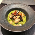 パルコ フィエラ - 利尻の天然アワビ、ウニの燻製、麦、春菊