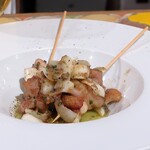 トリワイン ＰＩＫＯＳＨＨＨＵ - ゆりねとモモのハーブバター串