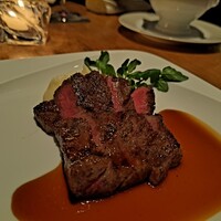 タワーズバー ベロビスト - 【メインディッシュ】「和牛サーロインのグリル　グレイビーソース」質の良い和牛です✨✨