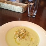 CITTA' ALTA - 前菜の枝豆のスープ