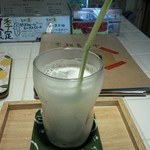 キャットカフェ ねこびやか - 夏季限定の「愛のスコール」