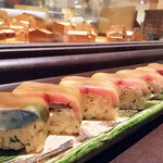 魚貝三昧 げん屋 - 鯖の押し寿司