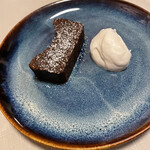 アレグロ コン ブリオ - チョコレートケーキ