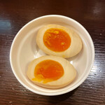 らーめん 香龍 - 煮卵トッピング