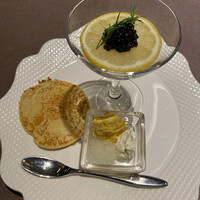 Russian Restaurant ROGOVSKI 銀座 - キャビア　ブリヌイ添え
